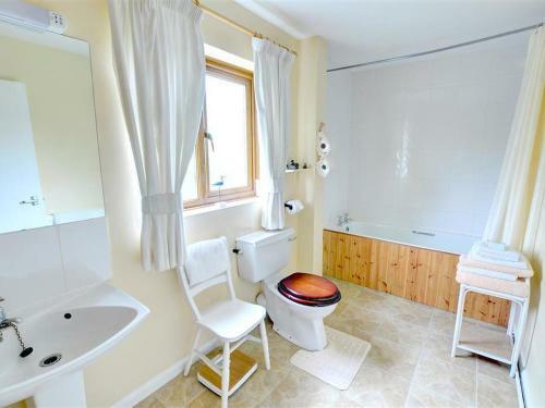 Holiday Home White