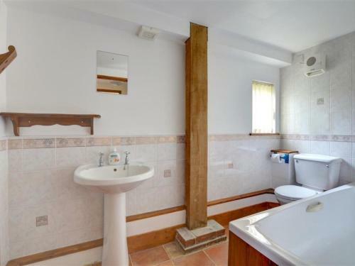 Holiday Home Newchurch Barn