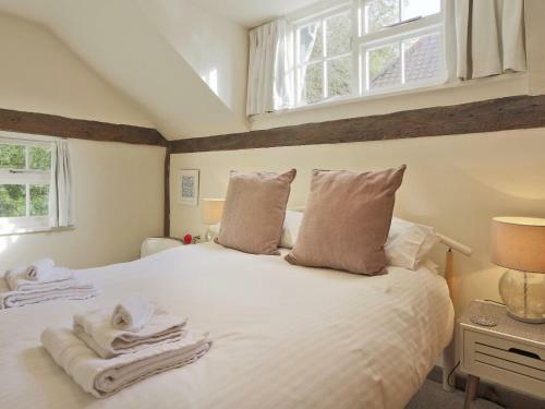 Lovely Holiday Home In Shottisham With Garden