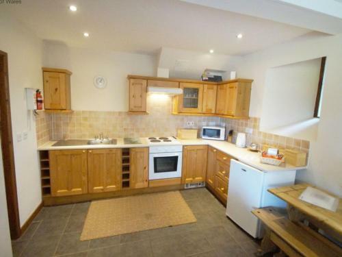 Holiday Home Melin Y Cosyn