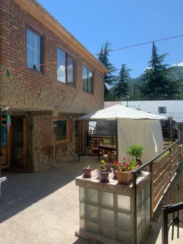Hostal Tamarioni
