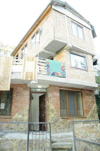 Hostal Tamarioni