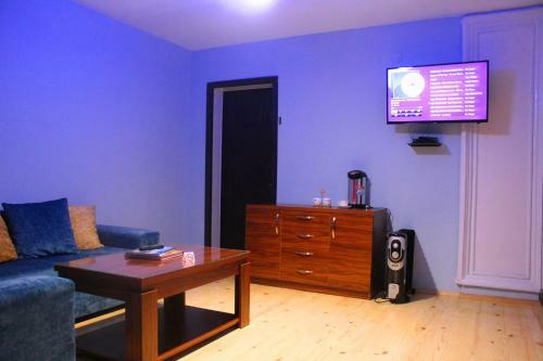 Hostal Guesthouse Alpenrose