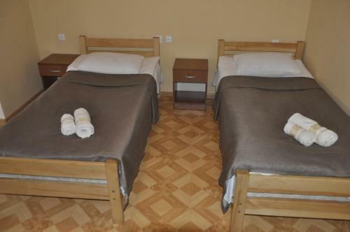 Hostal Mestia 4 Season