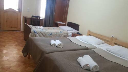 Hostal Mestia 4 Season