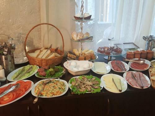 Hostal Mestia 4 Season
