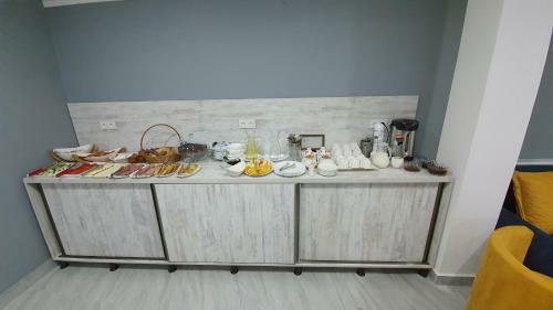 Hostal Mestia 4 Season