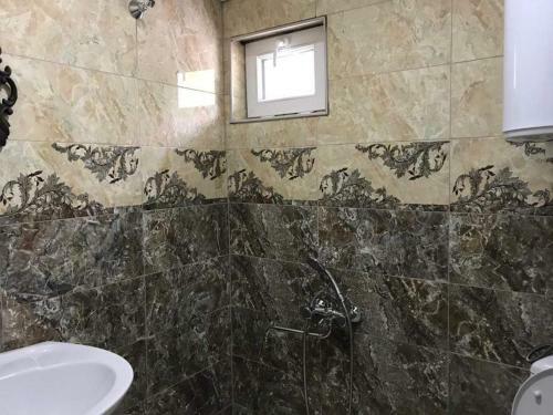 Hostal Guest House Chela