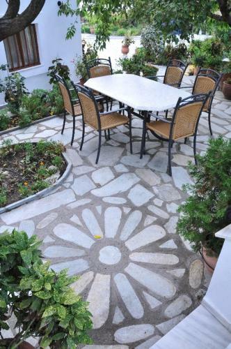 Okeanis Apartments