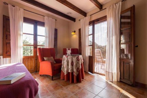 Hotel De Monta�a Cueva Ahumada