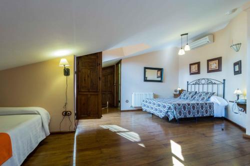 Hotel De Monta�a Cueva Ahumada