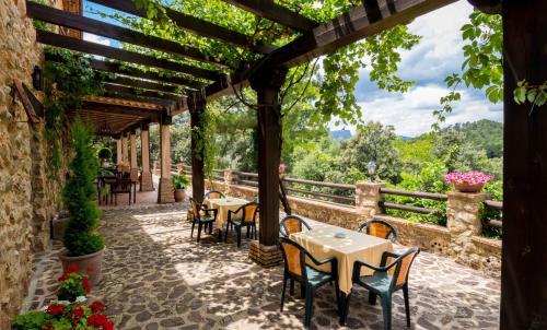 Hotel De Monta�a Cueva Ahumada