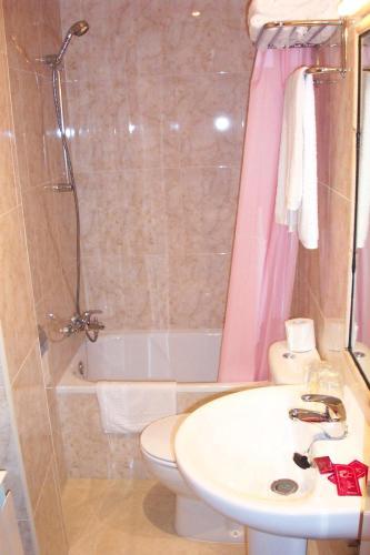 Hostal Hospeder�a V�a De La Plata