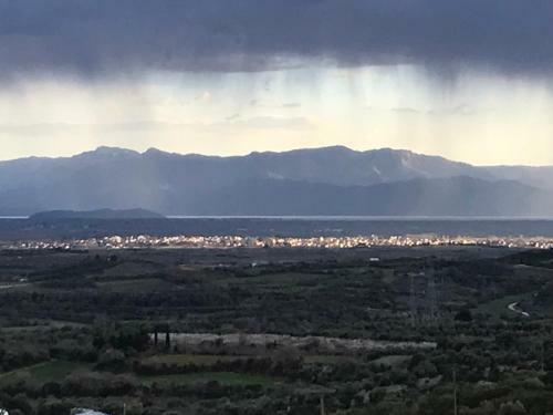 Petrini Villa Avramilias