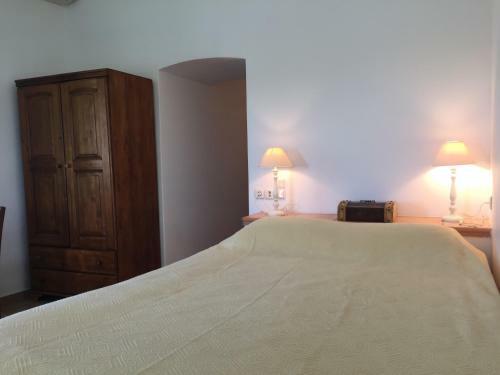 Hostal Villa Lemonia - Guest House