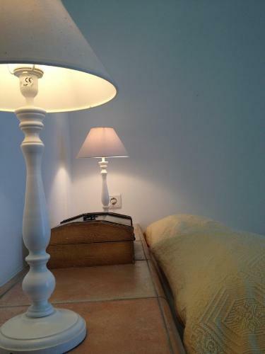 Hostal Villa Lemonia - Guest House