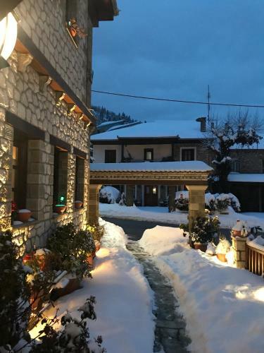 Hotel Archontiko Tsiboni