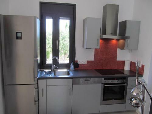 Luxurious Villa In Foinikounta With Panoramic View