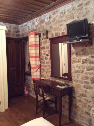 Hostal Oihalia Guesthouse