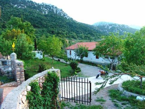 Hotel Helicon Muses Friendly Mountain B&B Guesthouse