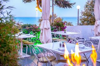 Hotel Panorama Suites & Spa
