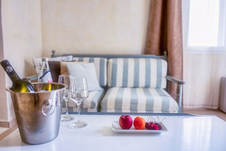 Hotel Panorama Suites & Spa