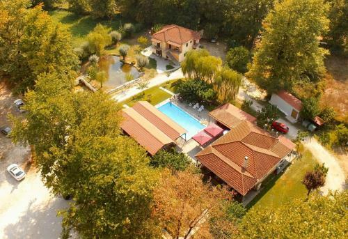 Hostal Dipla Sto Potami (Next To The River)