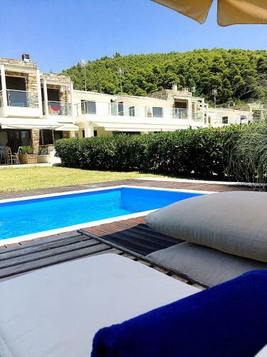 Villa Marni Luxury Beachfront Maisonette