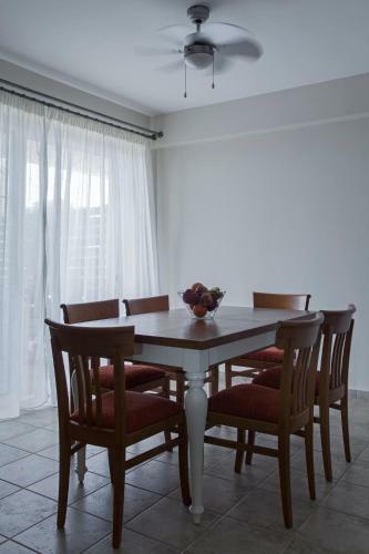 Dialiskari Villas