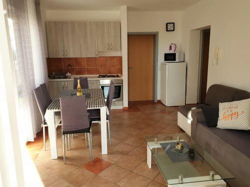 Apartments Gala Novalja