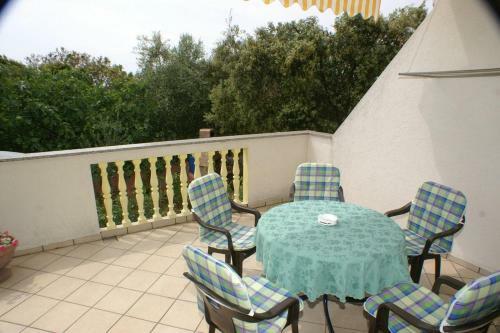 Apartments By The Sea Mandre, Pag - 4098