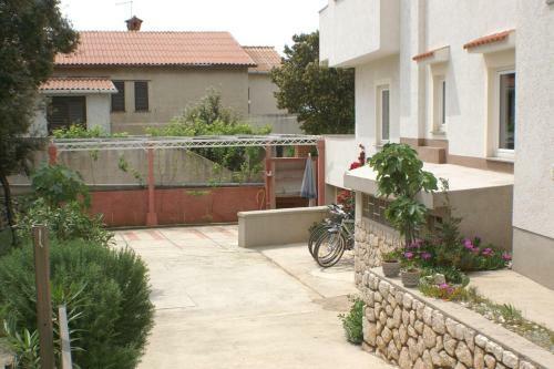 Apartments By The Sea Mandre, Pag - 4098