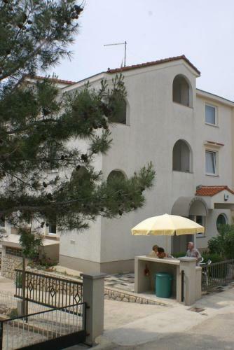 Apartments By The Sea Mandre, Pag - 4098