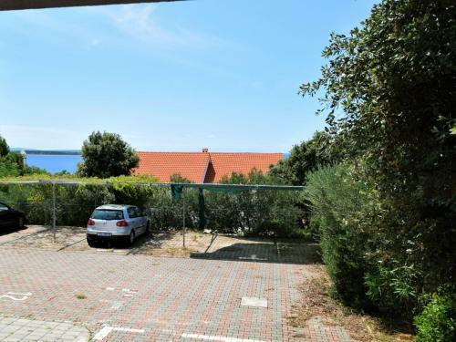 Spacious Apartment In Mandre With Terrace