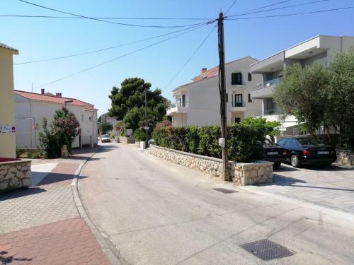 Cozy Apartment Branka With Nice Garden