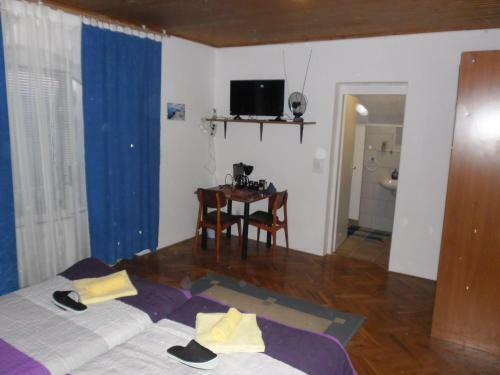 Hostal Rooms Mila