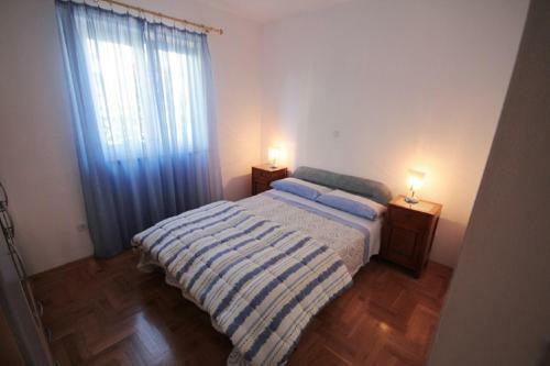 Pinter Apartment