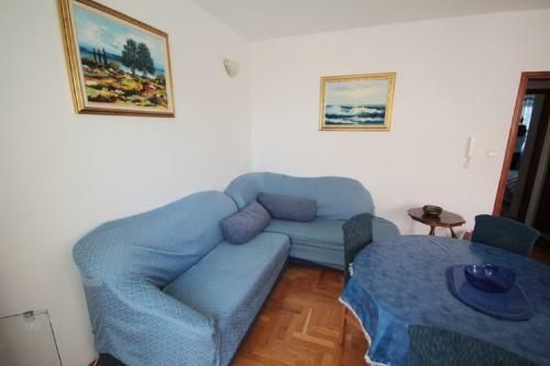 Pinter Apartment