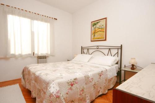 Apartments With A Parking Space Novigrad - 7020