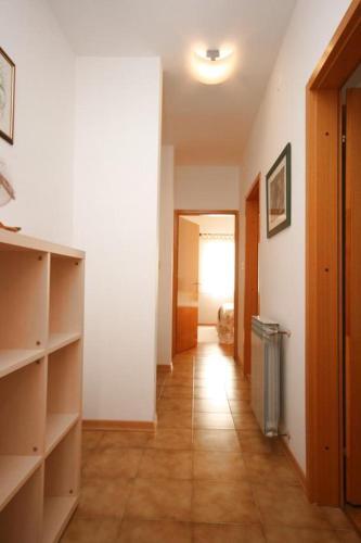 Apartments With A Parking Space Novigrad - 7020