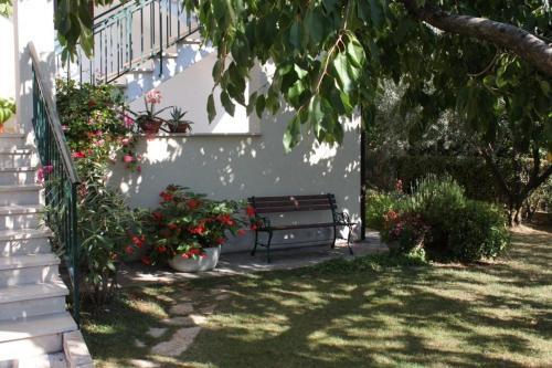 Apartments With A Parking Space Novigrad - 7020