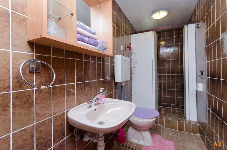 Hostal Apartments And Room Drazen