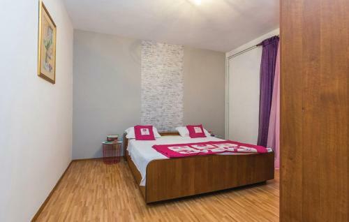 Apartments Sura?