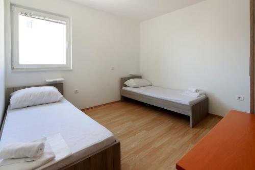 Summer Vibes Apartments