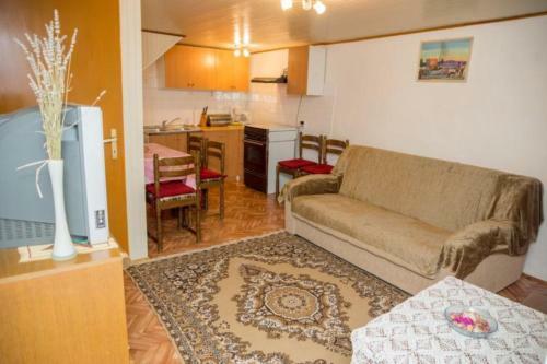 Apartamento Primorska Ku?a Milka