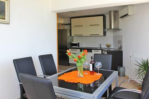 Holiday Home Edo (Brc601)