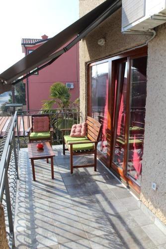 Apartments With Wifi Novigrad - 14743