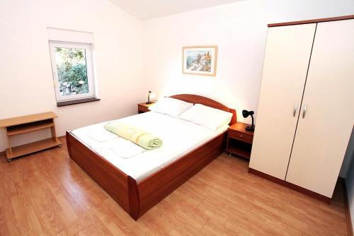 Apartment In Mandre With Two-bedrooms 2