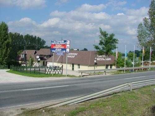 Apartamento �den Kemping Panzi�