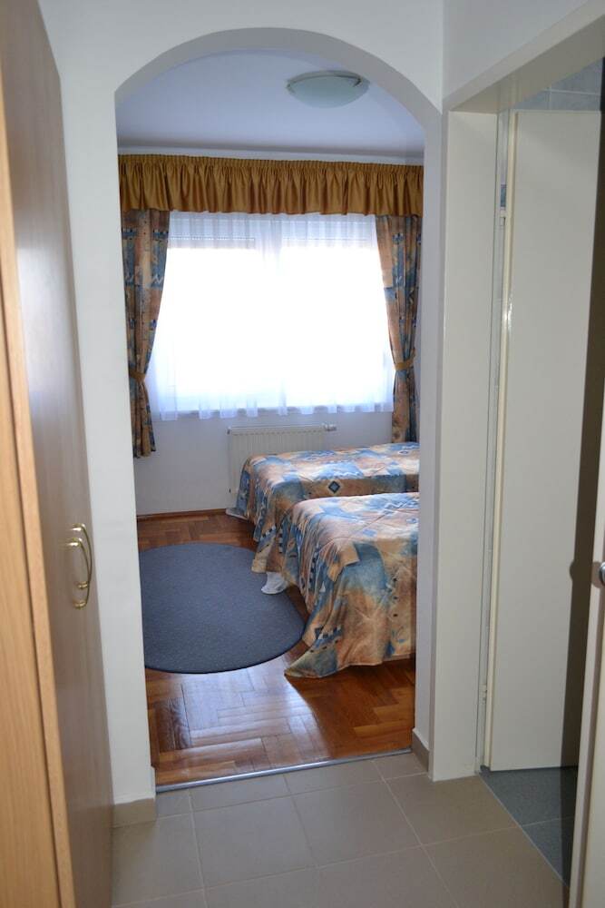 Apartamento Leier Business Hotel